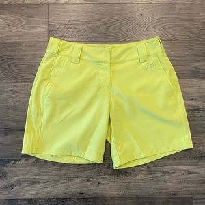 Women’s 6 Oakley Golf Shorts